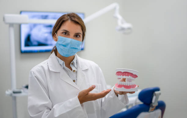Best Urgent Tooth Repair  in Uniontown, AL
