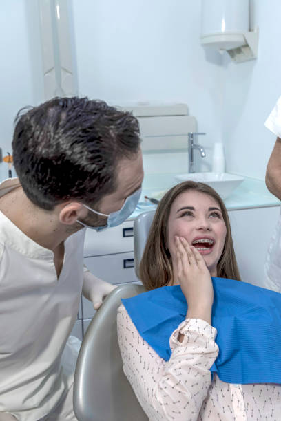 Best Chipped Tooth Repair Near Me  in Uniontown, AL